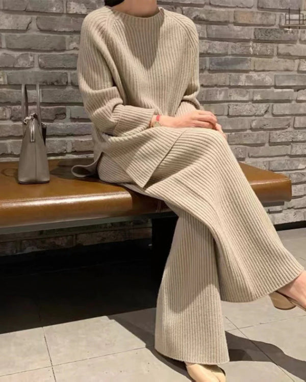 2-piece Premium Loungewear hover image